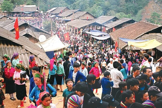1 Day Sapa Tour Explore Y Linh Ho And Lao Chai And Ta Van Village - Ta Van Village: Where Black Hmong and Tay Meet, Plus Lunch