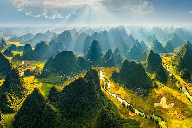 1 night cruise selection over Halong, Bai Tu Long or Lan Ha Bay - What the Group Size Means for Your Experience