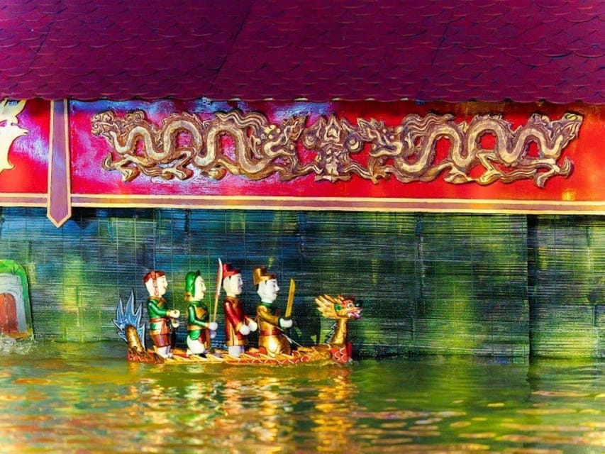 1 ROUND HANOI CITY TOUR + WATER PUPPET SHOW TICKET - The 20+ landmarks you pass, and what to look for from the top deck