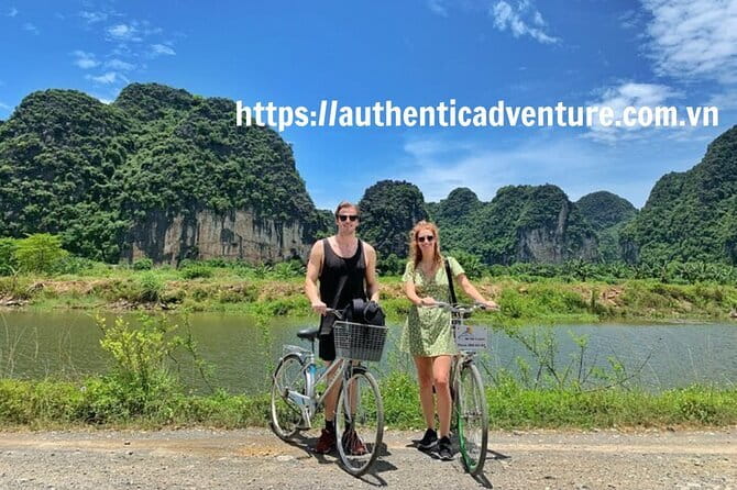 10-Day Vietnam Discovery from North to South | Best Packages - Sapa by bus, Cat Cat village with a local guide, and the Fansipan cable car