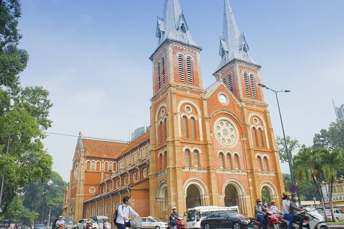 12-Day Tour to Vietnam and Cambodia from Hanoi - Siem Reap arrival and Angkor Thom: the South Gate circuit