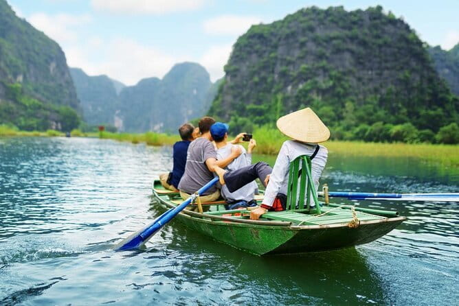 17-Day Vietnam Tour | Explore the Best Highlights of Vietnam - Hoi An timing plus Cham Island: mix of freedom and a guided day