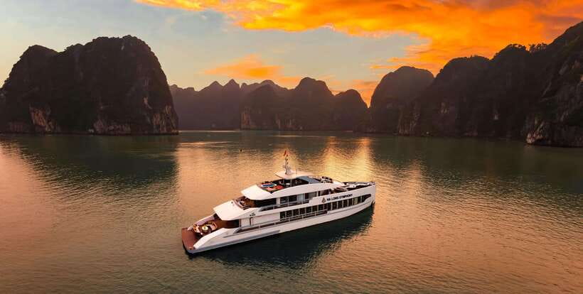 1Day 5 Stars Cruise:Swimming,Hiking & Kayaking, - Hanoi pickup, Sunworld Harbor timing, and why it matters