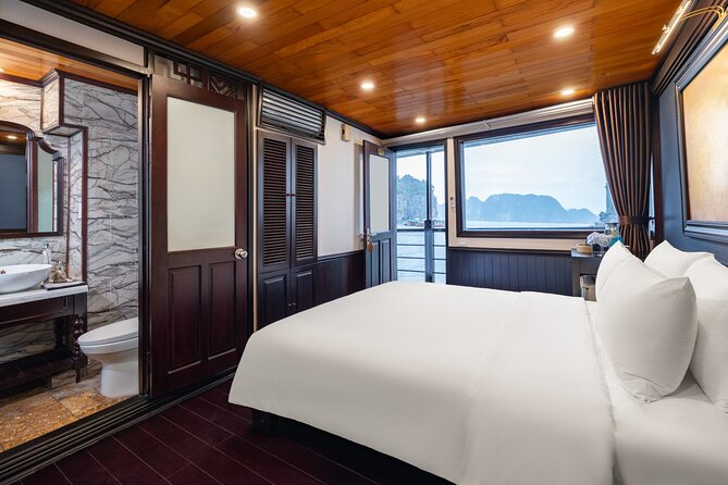 2-Day Boutique Cruise Discover Hidden Gems of Bai Tu Long Bay - Morning start: Tai Chi, light breakfast, and sailing toward Vung Vieng