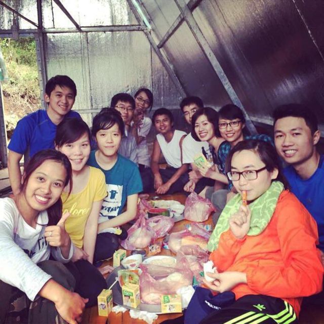 2-Day Fansipan Mountain Trek - Indochina's Highest Peak - Food and water, what’s included and what you should bring anyway