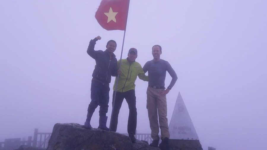 2-Day Fansipan Mountain Trek - Indochina's Highest Peak - Day 1, Tram Ton up to 2800 m through pine, bamboo, and streams