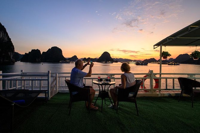 2-day Ha Long Bay Cruise included Transfer, Kayking and Swimming - Why this Ha Long Bay 2-day cruise makes sense from Hanoi