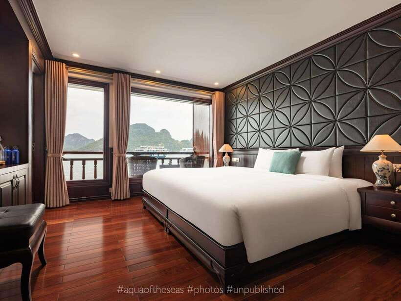 2-Day: Halong Lan Ha Bay 5 Stars Cruises w/Balcony & Bathtub - Junior Suite With Balcony and Bathtub: Comfort You Can Actually Use