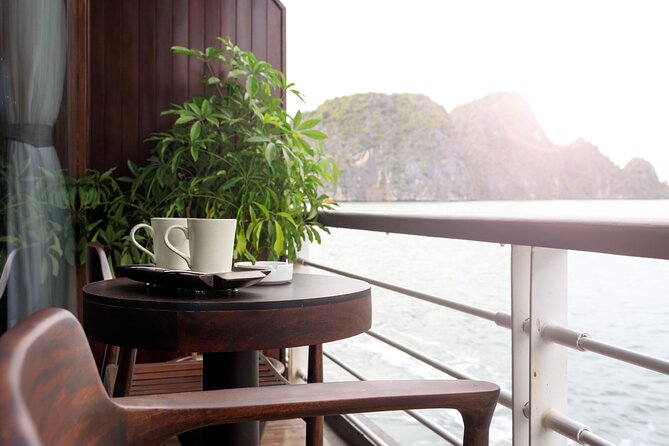 2-Day Halong Orchid Cruise - Day 2 close-out: brunch cruising back and a realistic end time