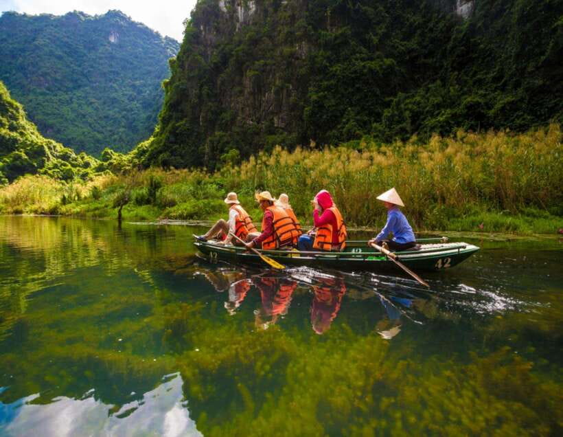 2-Day Ninh Binh Tour with Accommodation & Meals, Small Group - The small-group experience, and why it matters here