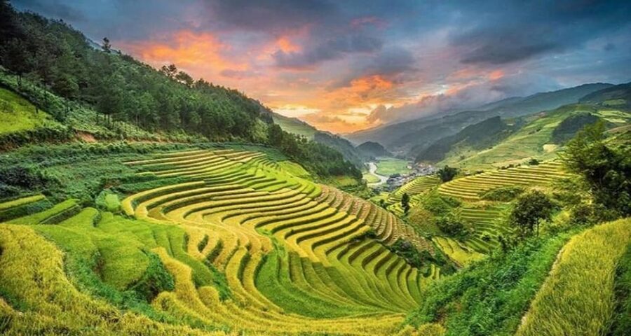 2-Day Sapa Tour - Overnight in Ta Van Village (All in One) - Day 1: Y Linh Ho, Lao Chai, and arriving in Ta Van for sunset