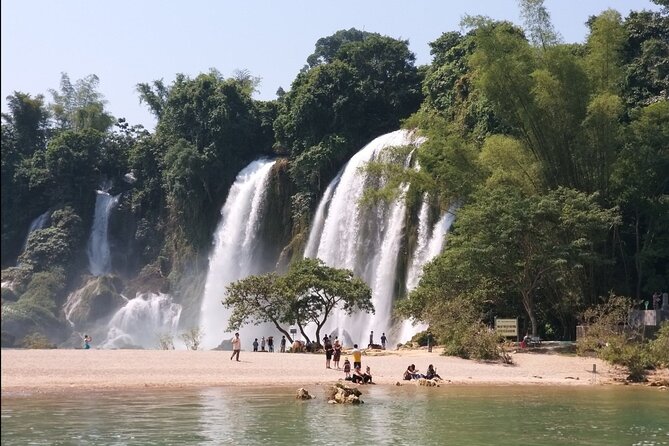 2 Day Tour in Ban Gioc Waterfalls from Hanoi - Khuoi Ky Stone House Village: before the falls, not after