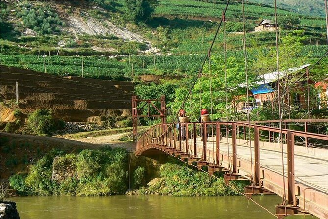 2-Day Trekking Adventure of Sapa from Hanoi with Night Bus - Day 1: Y Linh Ho, rice terraces, Muong Hoa Stream, and Lao Chai