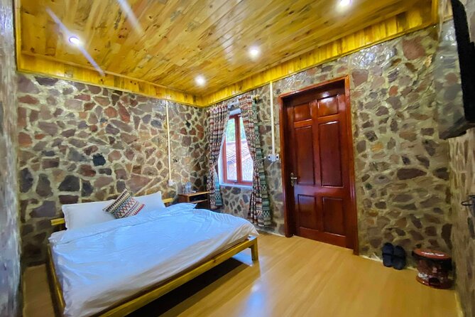 2 Days 1 Night Ban Gioc Waterfall Tour from Hanoi By Limousine - Day 1 Stops: Rice Fields, Sugarcane Village, and a Lunch Break That Resets You