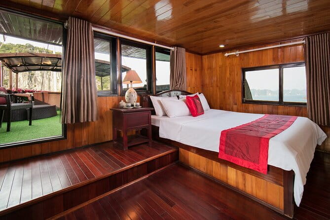 2 Days 1 Night Visit Lan Ha Bay - Classic 3 cabins cruise - What to expect during kayaking and swimming (and how to plan for comfort)