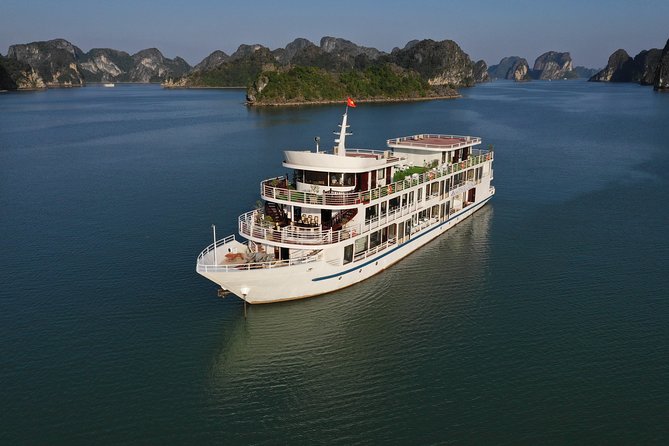 2 Days Ha long Sapphire Cruise - Entering Halong and Lan Ha From Hanoi Old Quarter