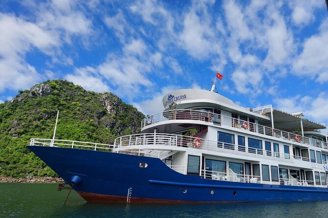 2 Days Halong Bay - Halong Sapphire Cruise - Day 2 mornings: Tai Chi, tea and the Sung Sot Cave timing