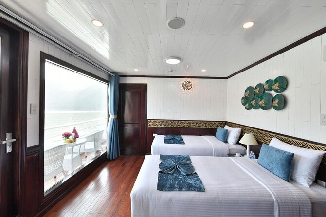 2 Days Halong Bay - Halong Sapphire Cruise - Food onboard: fusion meals, included lunches, and what you actually get