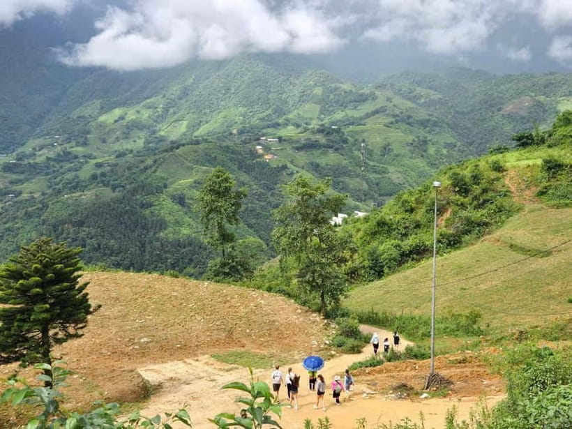 2 Night Lao Chai-Ta Van Homestay- Trekking & Fansipan Visit - Day 2: Muong Hoa valley trekking to Ta Van, plus picnic lunch and stream time
