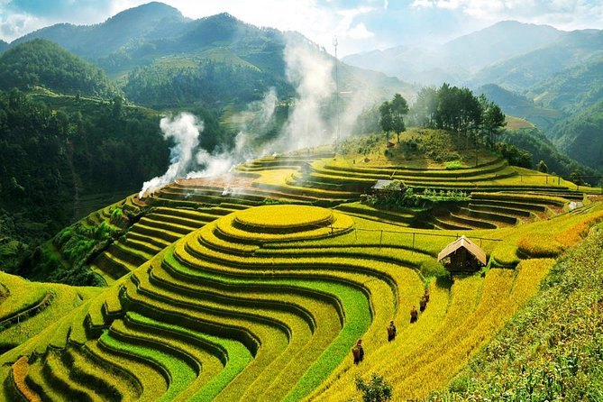 2-Night Sapa Tour with Fansipan Peak by Bus from Hanoi - Your first Sapa morning: breakfast, rest, and town time