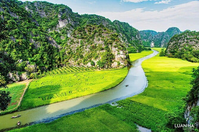 20 -Day Highlights of Vietnam, Cambodia & Thailand | Best 2026-27 - Hai Van Pass Day 8 and Hoi An Days 9 and 10: a cooking class you’ll remember