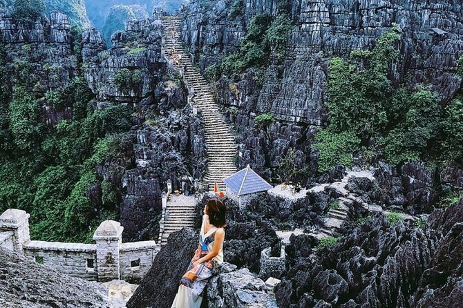 2Day-1Night: Hanoi-Ninh Binh-Ha Long Bay-Overnight in Tam Coc - Hanoi to Ninh Binh in a luxury limousine, without the hassle