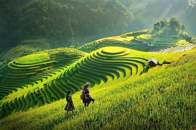 3 Days Sapa Tour with Night Train from Hanoi - Weather requirements and what to pack for mountain days