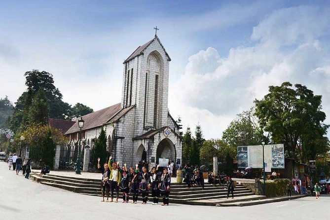 3-Night Sapa Trek and Homestay with Round Trip Transfer from Hanoi - Ta Van homestay night, Zay hospitality and daily life