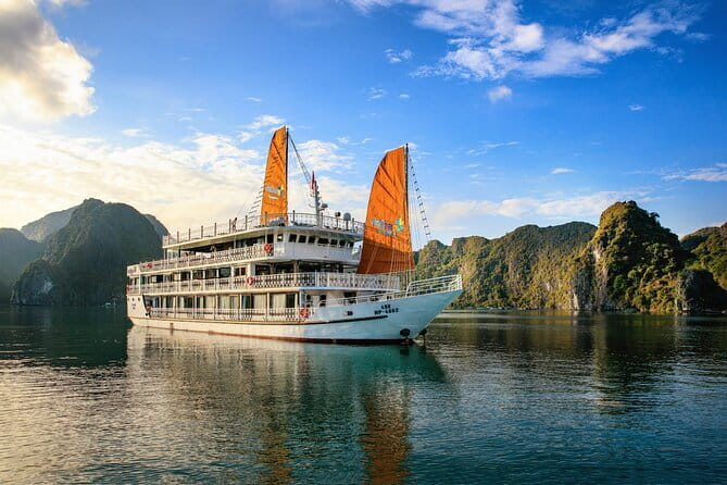 3Day Kayak & Trek to Ha Long Bay and Tamcoc (the 2nd day private) - Key highlights I’d plan around