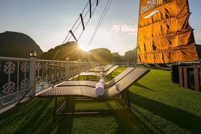 3Day Kayak & Trek to Ha Long Bay and Tamcoc (the 2nd day private) - Day 1: Hanoi to Lan Ha Bay, then kayaking near karst fishing areas