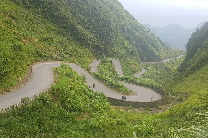 4 Days 3 Nights Ha Giang Easy Driving Motorbike Tours - Easy driving rules: why this tour bans self-driving