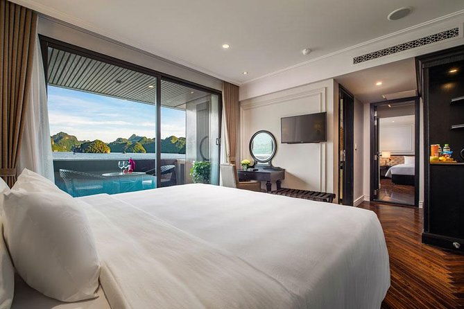 5/6/6++ stars All-Inclusive 2d/1n-ULTRA LUXURY STYLE-cruising LIKE A BOSS - Cabins and onboard comfort: private views, bathtubs, and onboard tech