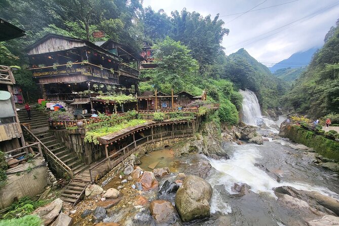 5-Day North Vietnam: Sa Pa - Ninh Binh - Halong Cruise from Hanoi - Day Three to Ninh Binh: Early Station Arrival, Breakfast, Then Karst Country