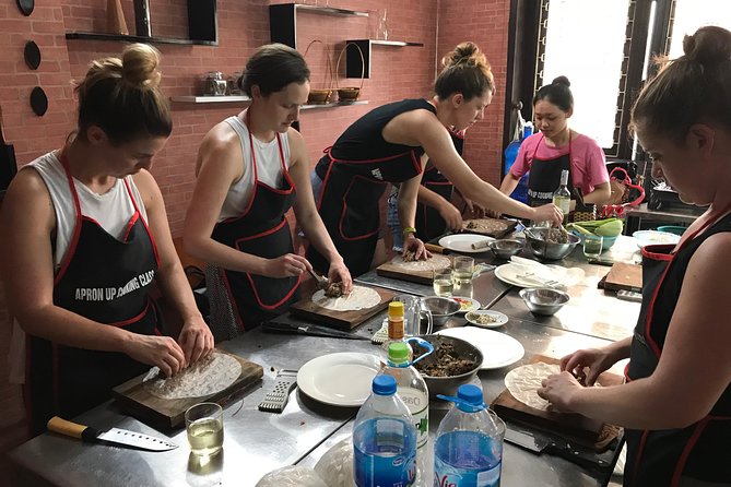 5 Traditional Dishes Hanoi Cooking Class with Market Trip - Papaya Salad: The Fresh, Tangy Structure