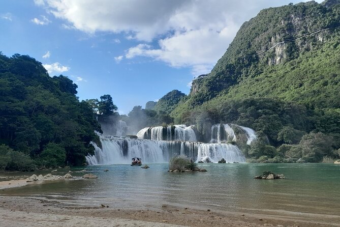 7 Days Dong Van Ha Giang Private Loop Tour with Wellness Programs - Day 3: Lung Khuy Cave plus morning wellness and tea