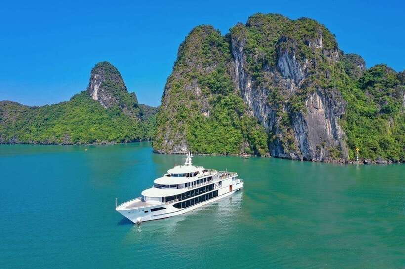 7 hours to discover HaLong Bay on Luxury Day Cruise - 7 hours in Ha Long Bay, with a built-in pace