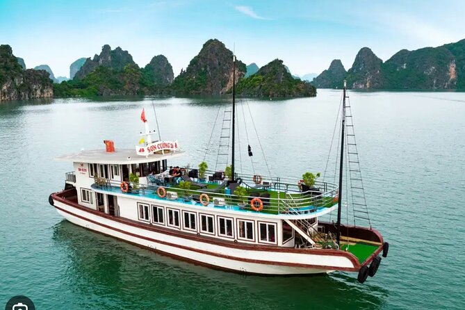 A Day in Paradise: Halong Bay Shore Excursion - Dau Go Cave: Wooden Stakes Cave, a Strong Second Hit