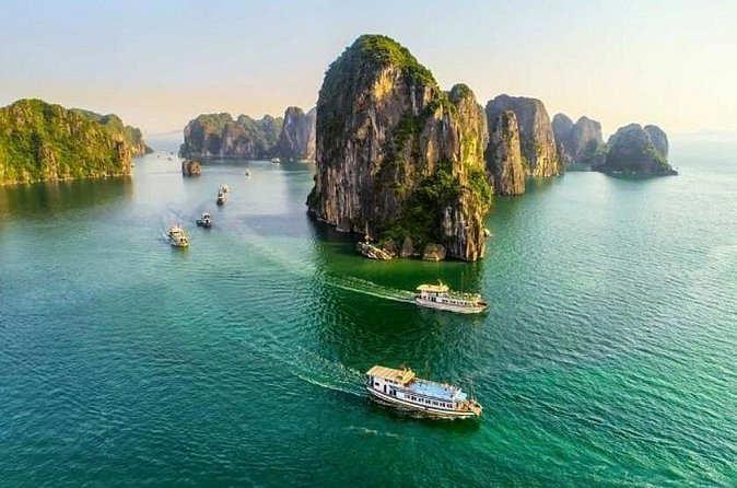 A Day in Paradise: Halong Bay Shore Excursion - Lunch, Small Groups, and the Guide Energy That Makes It Flow
