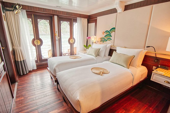 All Inclusive 3-Day 2-Night explore Ha Long Bay with Au Co Cruise - Day 2 in the water: kayaking Trinh Nu Beach and cruising Cua Van Floating Village