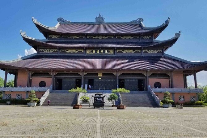 Amazing Tour - Bai Dinh - Trang An - Mua Cave 1 Day Trip - Meeting point and getting there: Hanoi Opera House to Ninh Bình and back