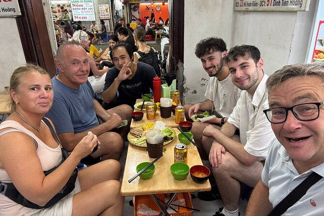 An Tin Viet: Culture and Traditional Experience Tour Guide - Vegetarian and vegan choices that do not feel like a compromise