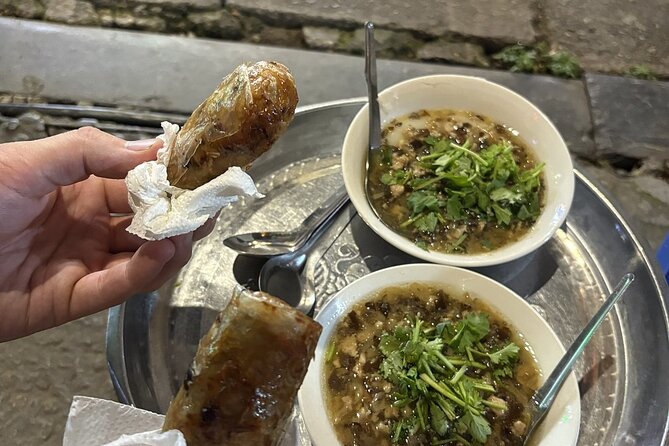 An Tin Viet: Culture and Traditional Experience Tour Guide - Logistics in the Old Quarter: walking, alleys, and comfort