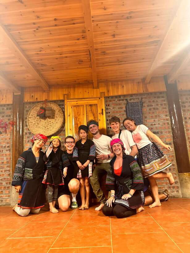 AUTHENIC 2D1N Trek & Bungalow Retreat with Dinh Hmong Family - Homestay in Ta Van: simple comfort, a hot shower, and family-led evening time