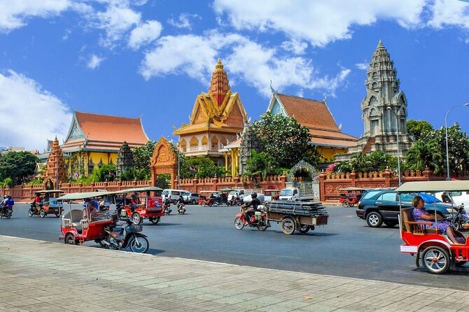 Authentic of Vietnam & Cambodia Tour - full package - Mekong Delta From My Tho: Pagoda, Boat Ride, Fruit Fields (Day 8)