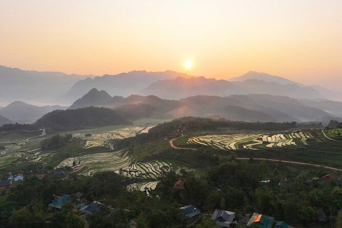 Authentic Sapa Trekking Adventure Tour With Ethnic Minority Guide - The 4-hour trek: bamboo, rice terraces, and village paths