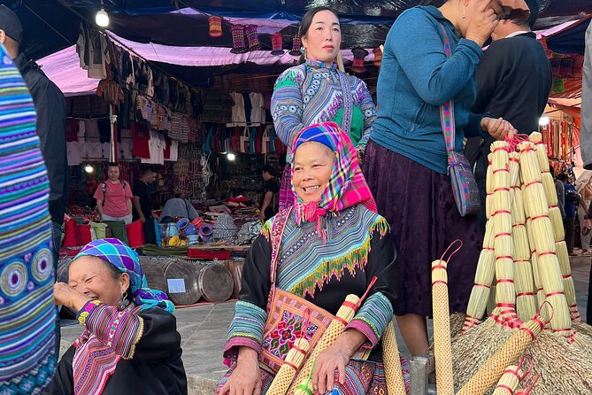 Bắc Hà Sunday Market Tour 2 days and 1 night - Food and meals: what’s included, and how to plan around it