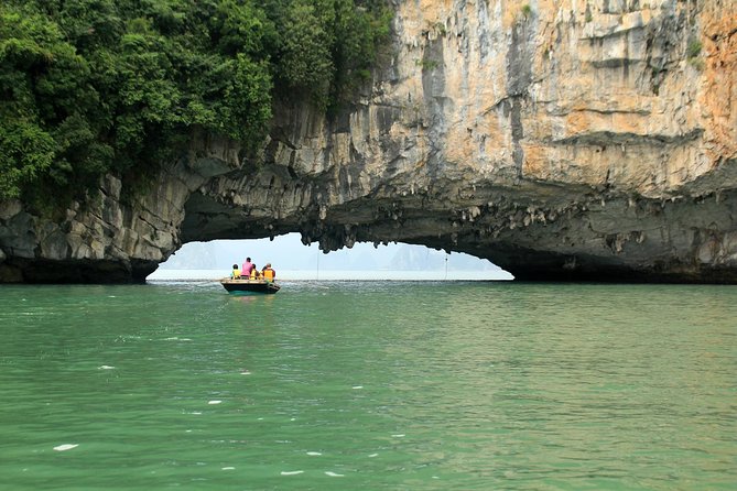 Bai Tu Long bay Boutique Cruise 2D/1N: Kayaking & swimming at pristine places - Vung Ha beach, kayaking, and swimming in hidden coves