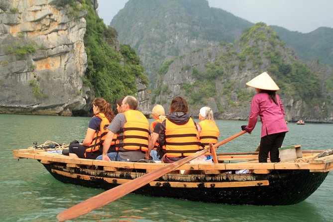 Bai Tu Long bay Boutique Cruise 2D/1N: Kayaking & swimming at pristine places - Onboard life: cooking lessons, Tai chi, board games, and squid fishing