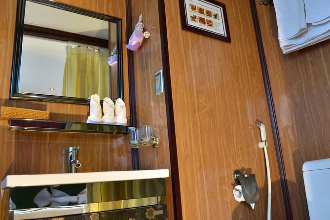Bai Tu Long bay Boutique Cruise 2D/1N: Kayaking & swimming at pristine places - Cabins, cleanliness, and what comfort really means here