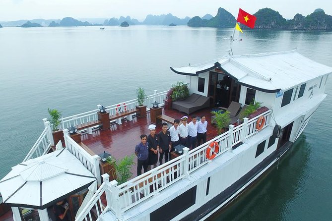 Bai Tu Long Bay Cruises Peaceful and Cozy Group Boat 2D1N - Thien Canh Son Cave: Stalactites, Stalagmites, and Photo Time